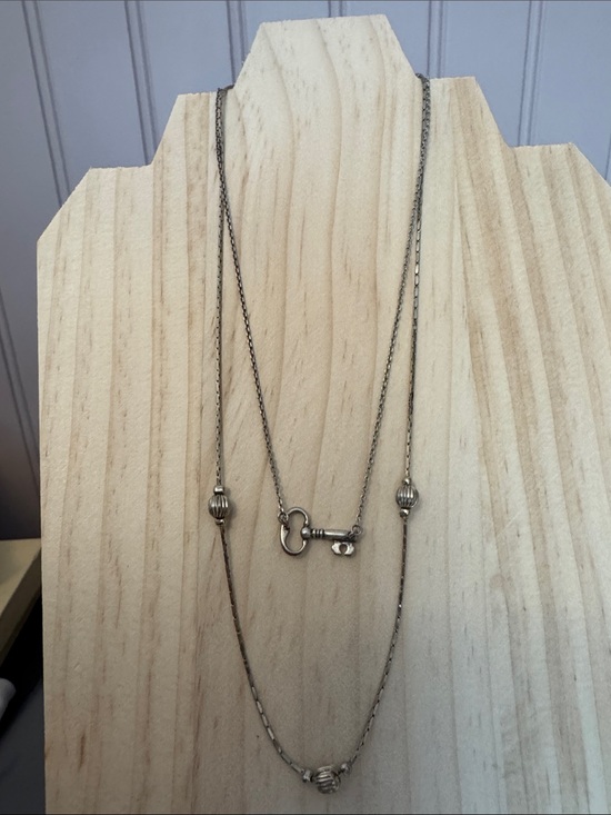 Jewelry - Delicate Silver Key Pendant Layered Necklace